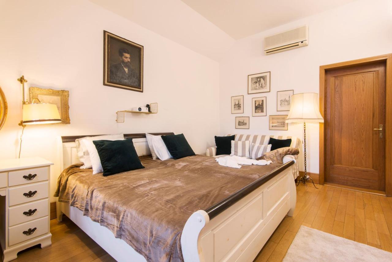 Billionaires Club Loft Sauna City Center Prague Exterior photo