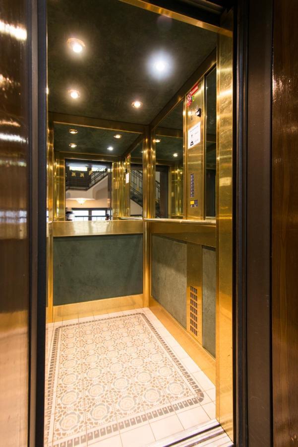 Billionaires Club Loft Sauna City Center Prague Exterior photo